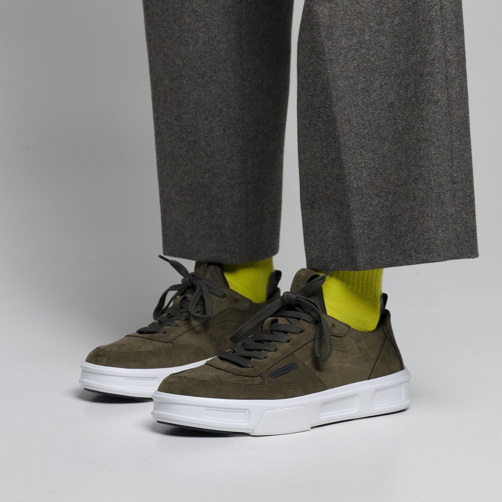 Fessura Sneakers: Le Migliori per Celebrare l'Inizio del 2023