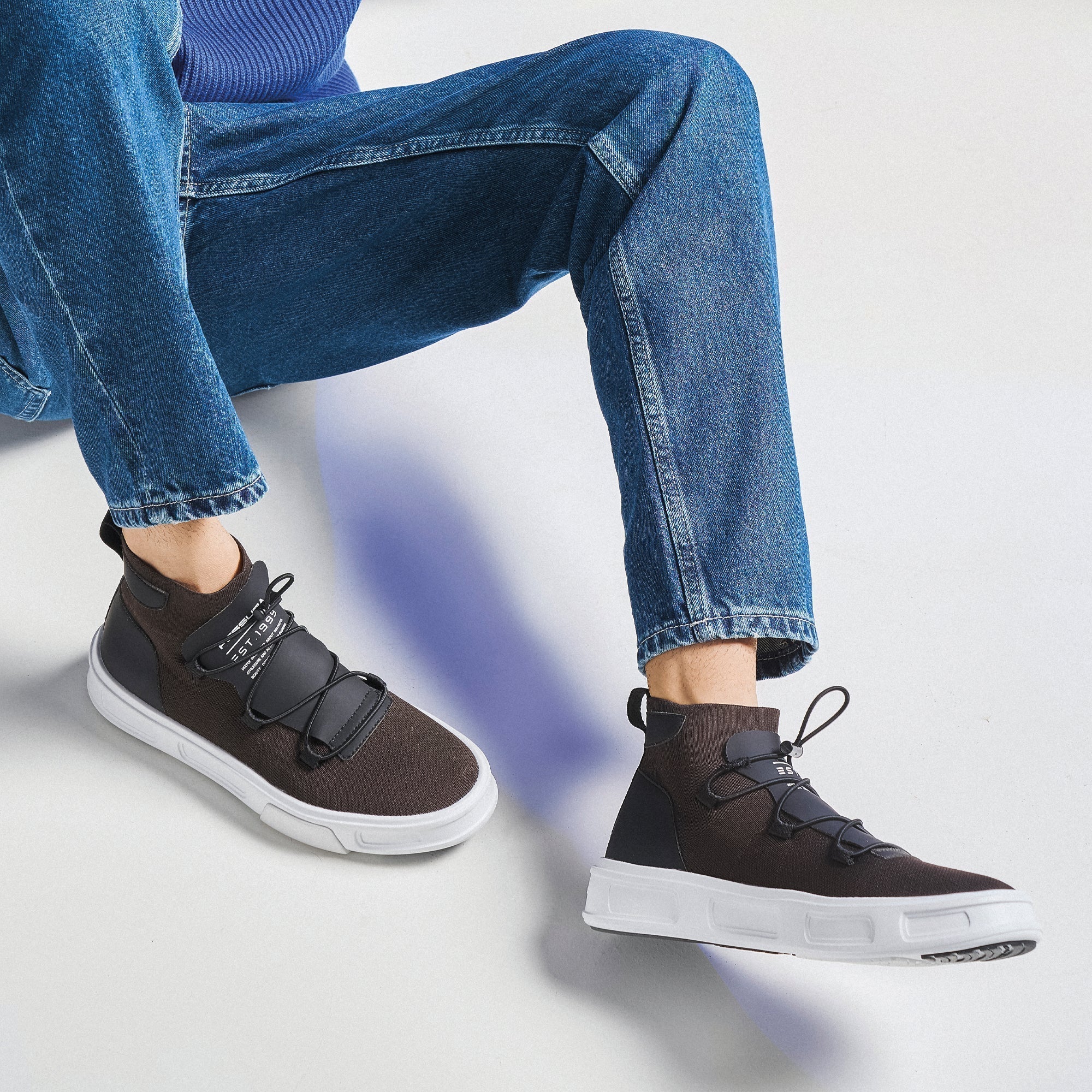 Nero, verde e marrone: le sfumature autunnali di Fessura , Fessura Italia , Fessura