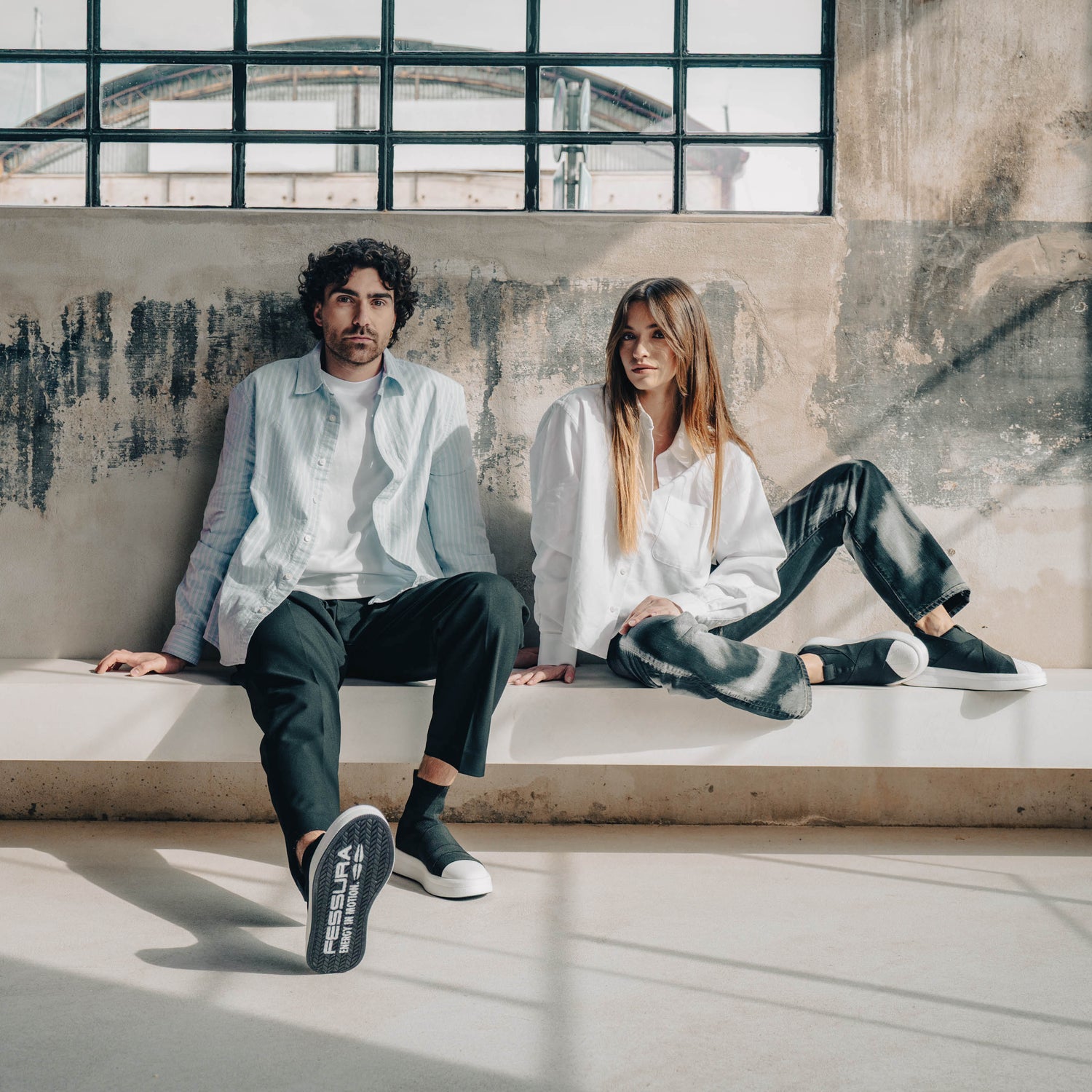 Dalle passerelle alla strada: come abbinare le sneakers Fessura ai tuoi outfit quotidiani
