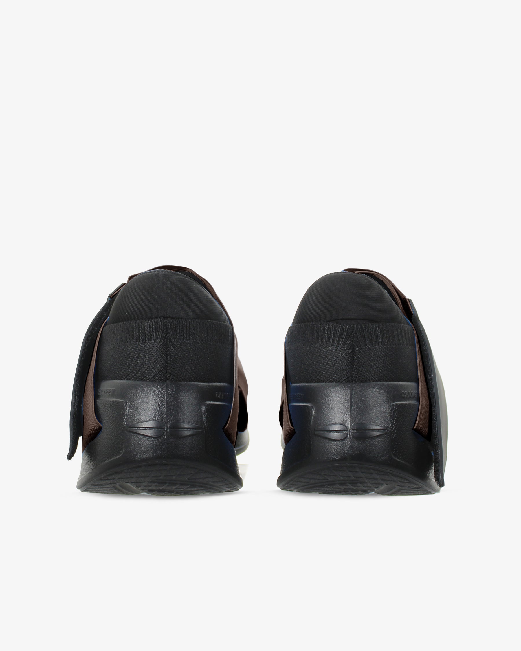 Change shoe